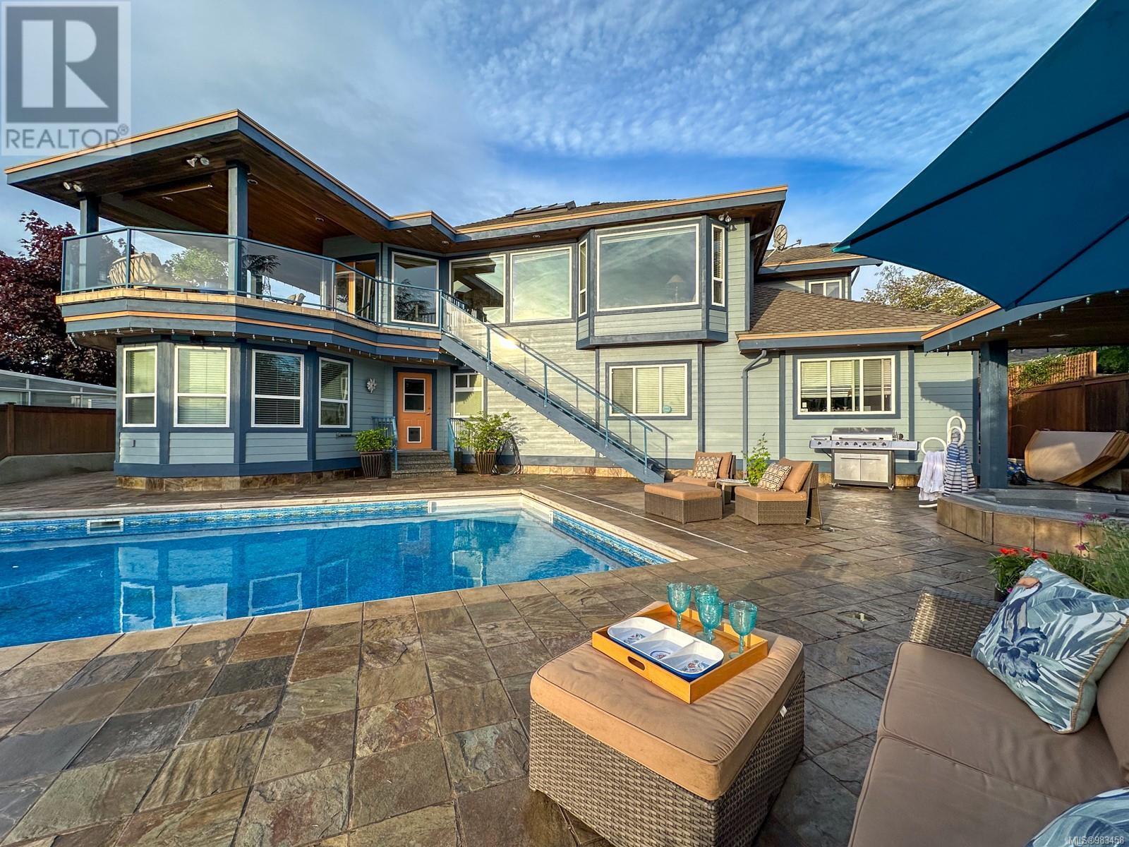 3748 Meares Dr