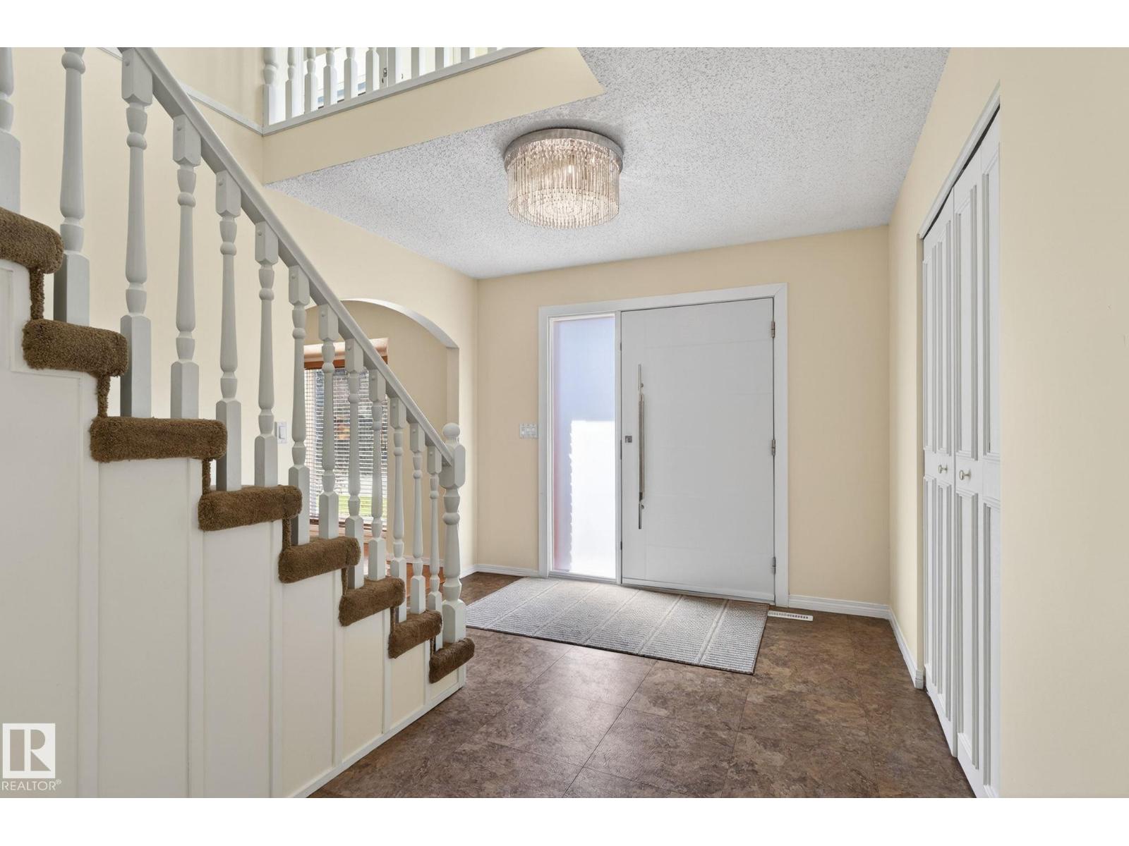 176 WAYGOOD RD NW