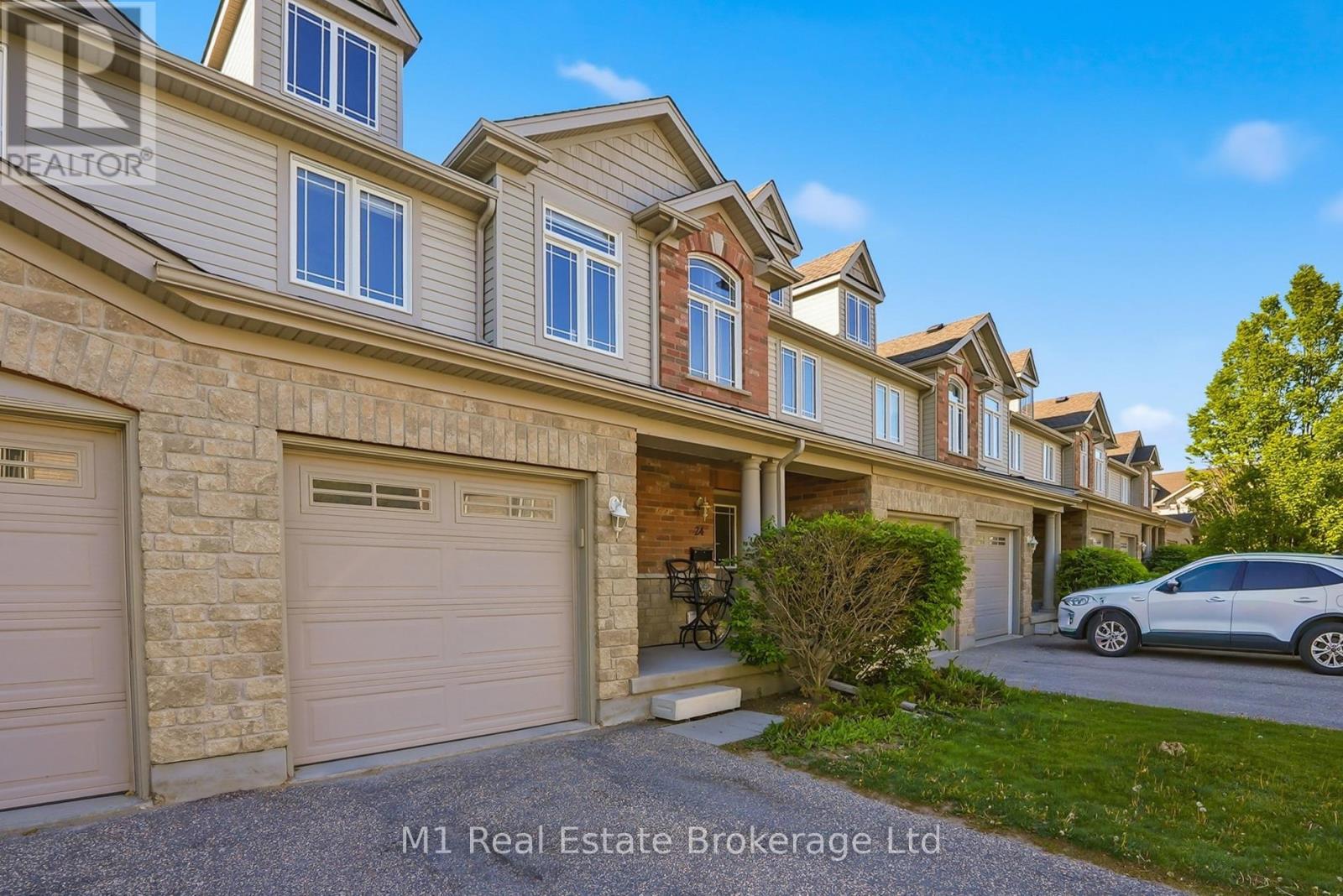 22 LAMBETH WAY