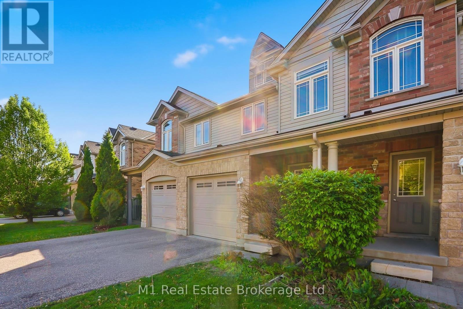 22 LAMBETH WAY