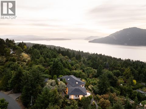 11406 Sycamore Dr North Saanich BC V8L5J9