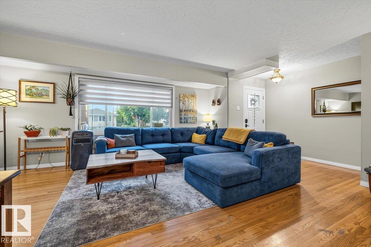 5903 102 AV NW NW