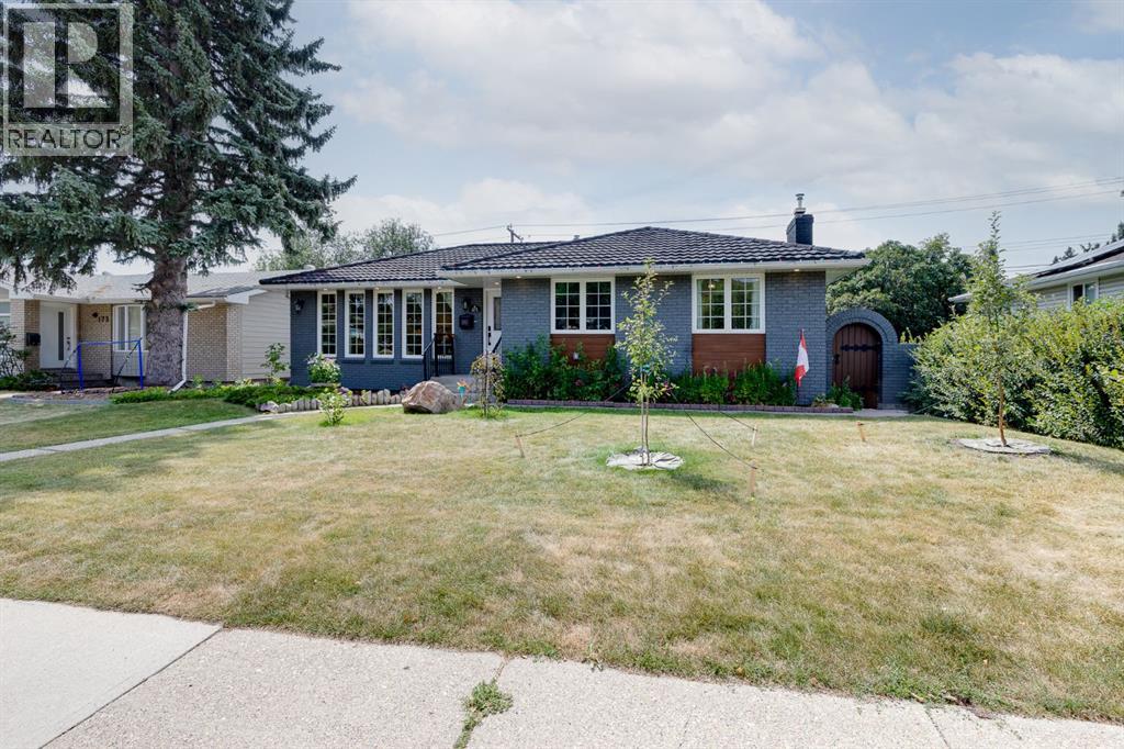 179 Capri Avenue NW