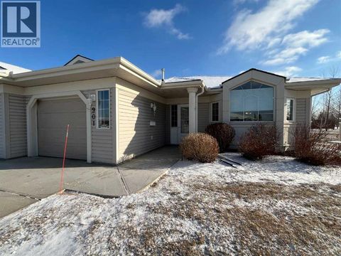 Property photo of 901 nativity bay, rural rocky view county, AB t1x1r1