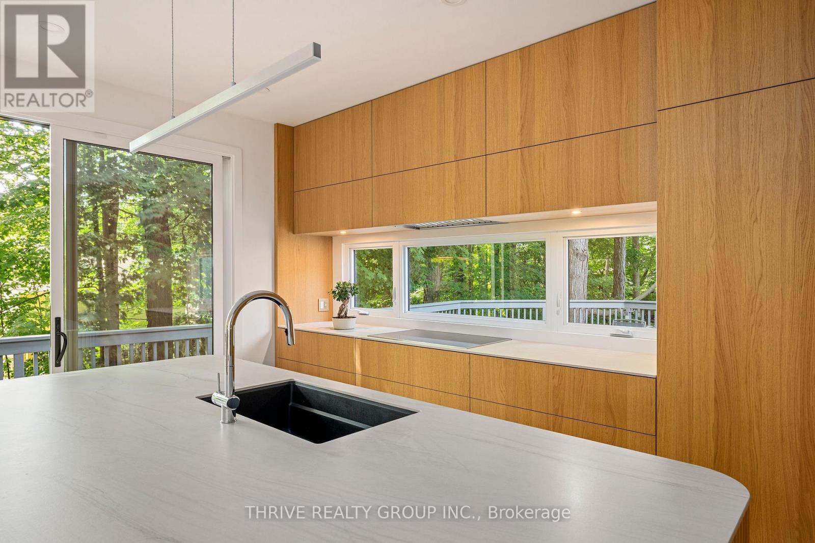 52 BIRCHMOUNT WALK