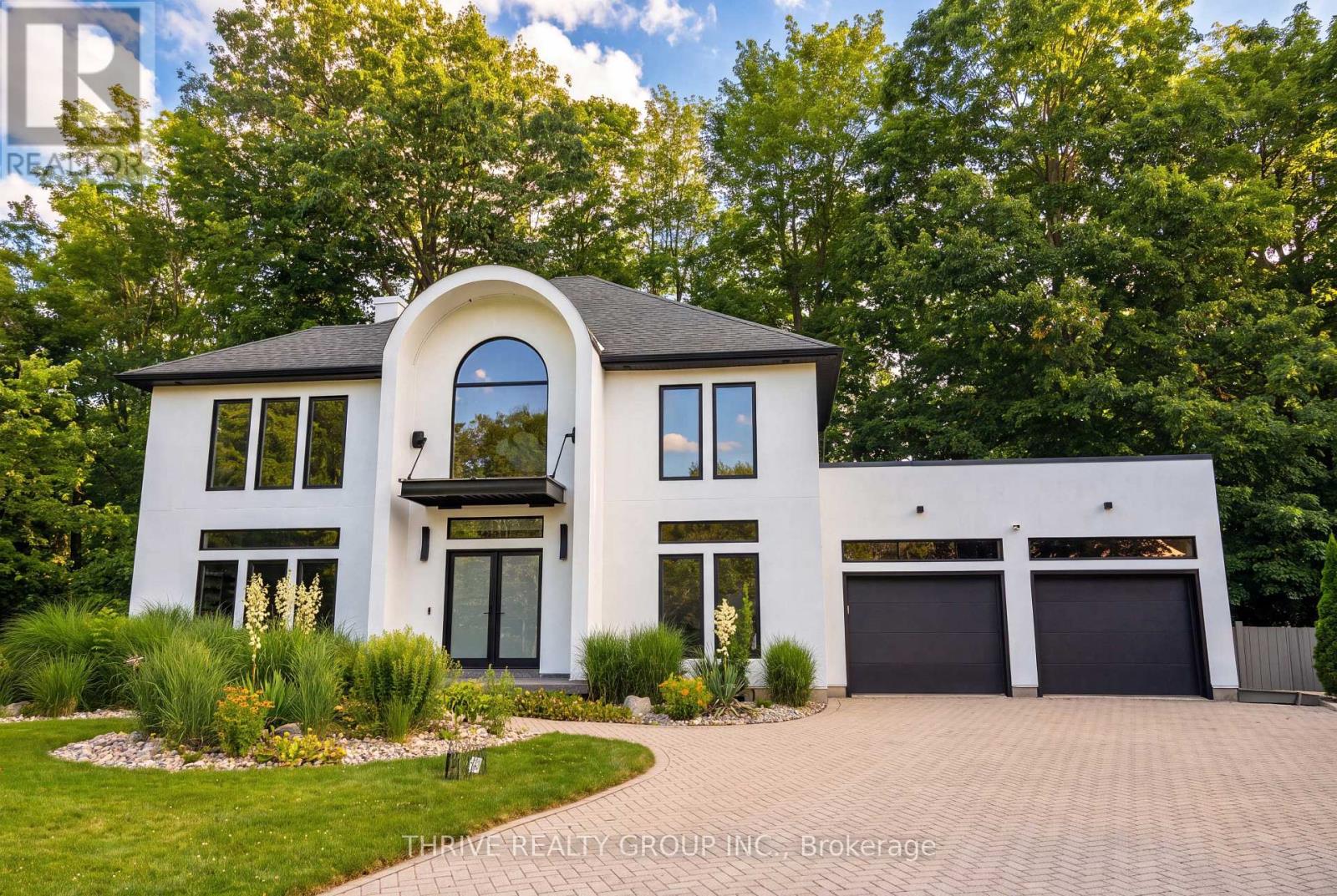 52 BIRCHMOUNT WALK