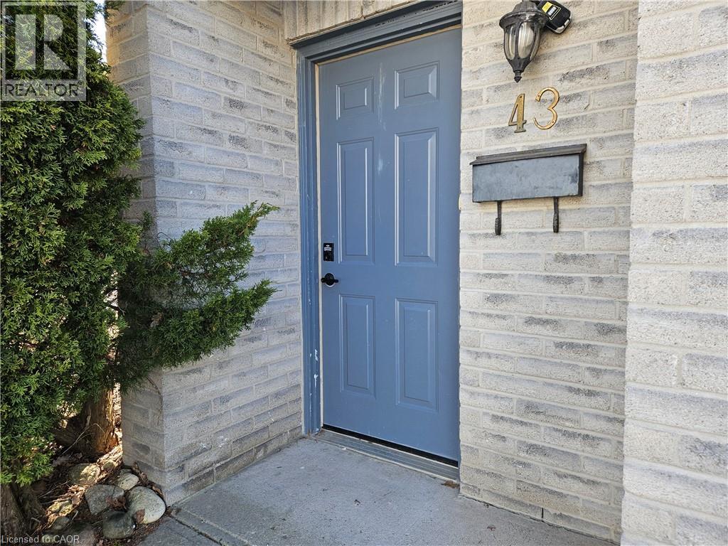 589 BEECHWOOD Drive Unit# 43