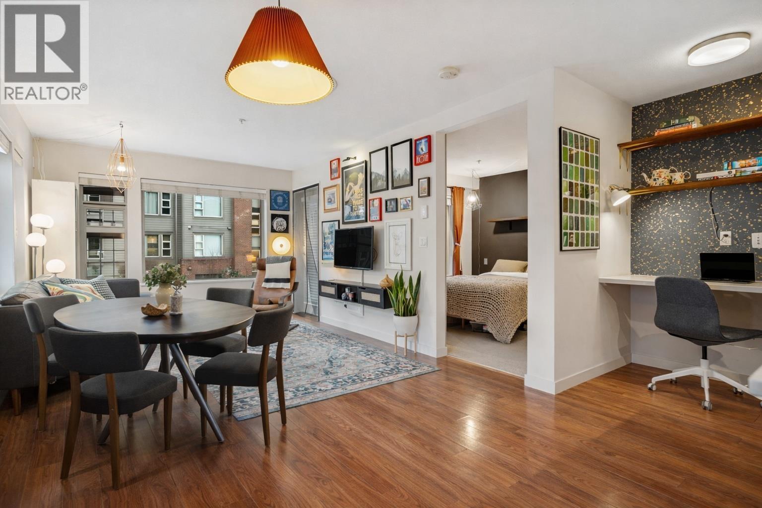 310 1673 LLOYD AVENUE