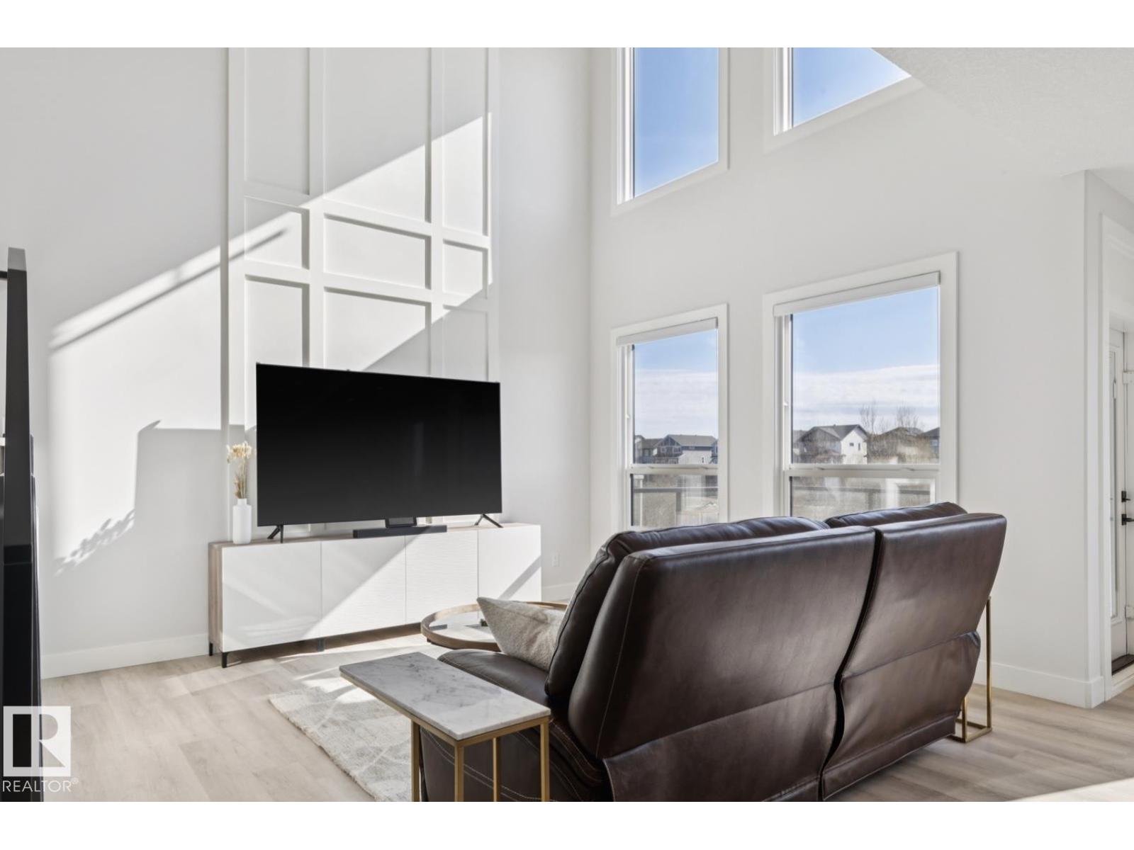 9751 223 ST NW