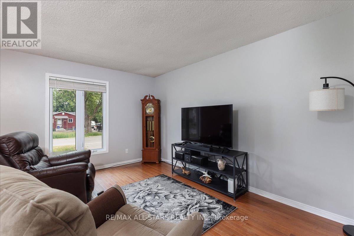 166 SILAS BOULEVARD