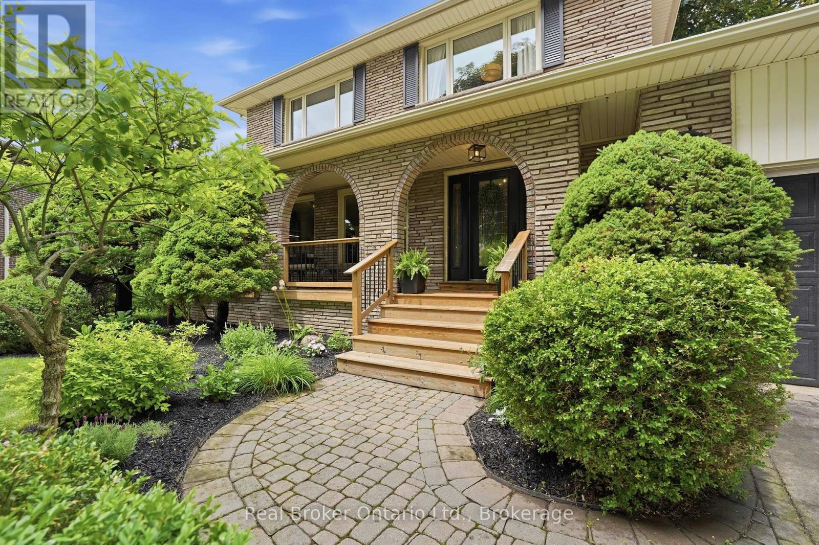 245 APPLEVALE COURT