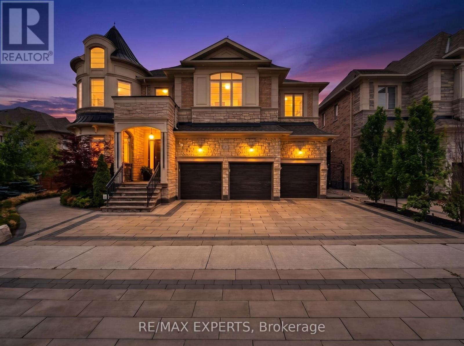 Photo 1 of 50 — 9 GLEN ABBEY TRAIL, Vaughan (Kleinburg), ON L4H4K4