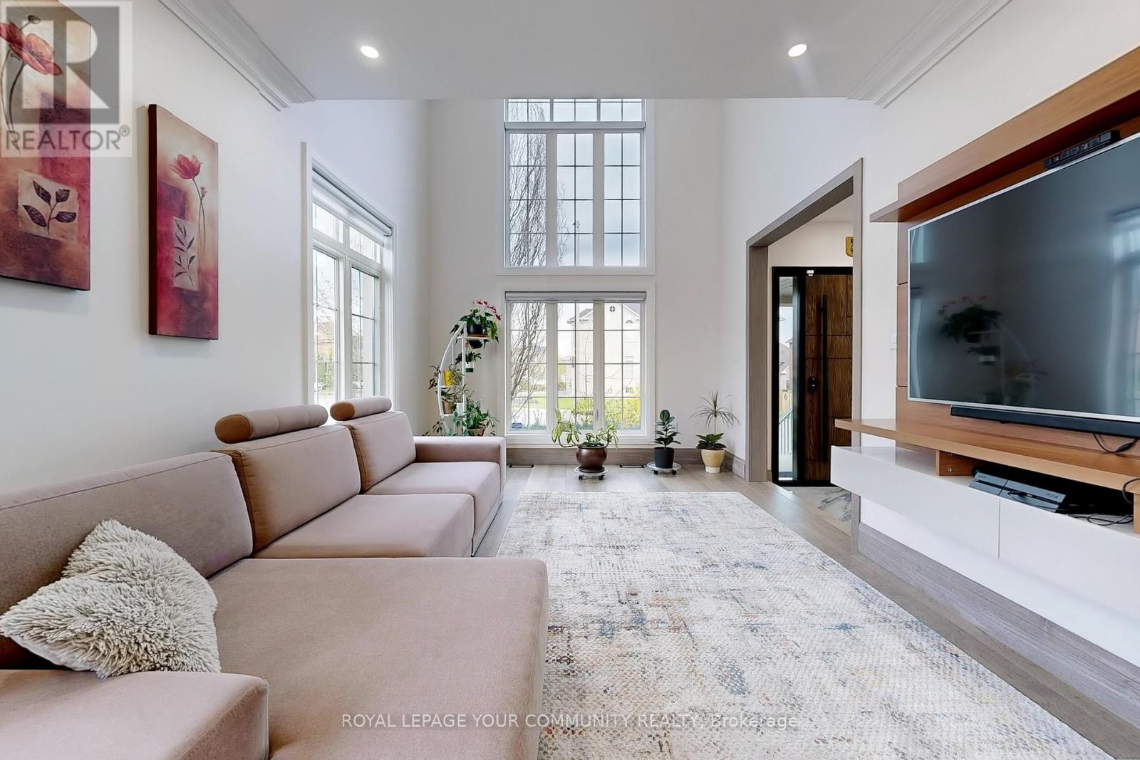 1 PRINCESS ISABELLA COURT