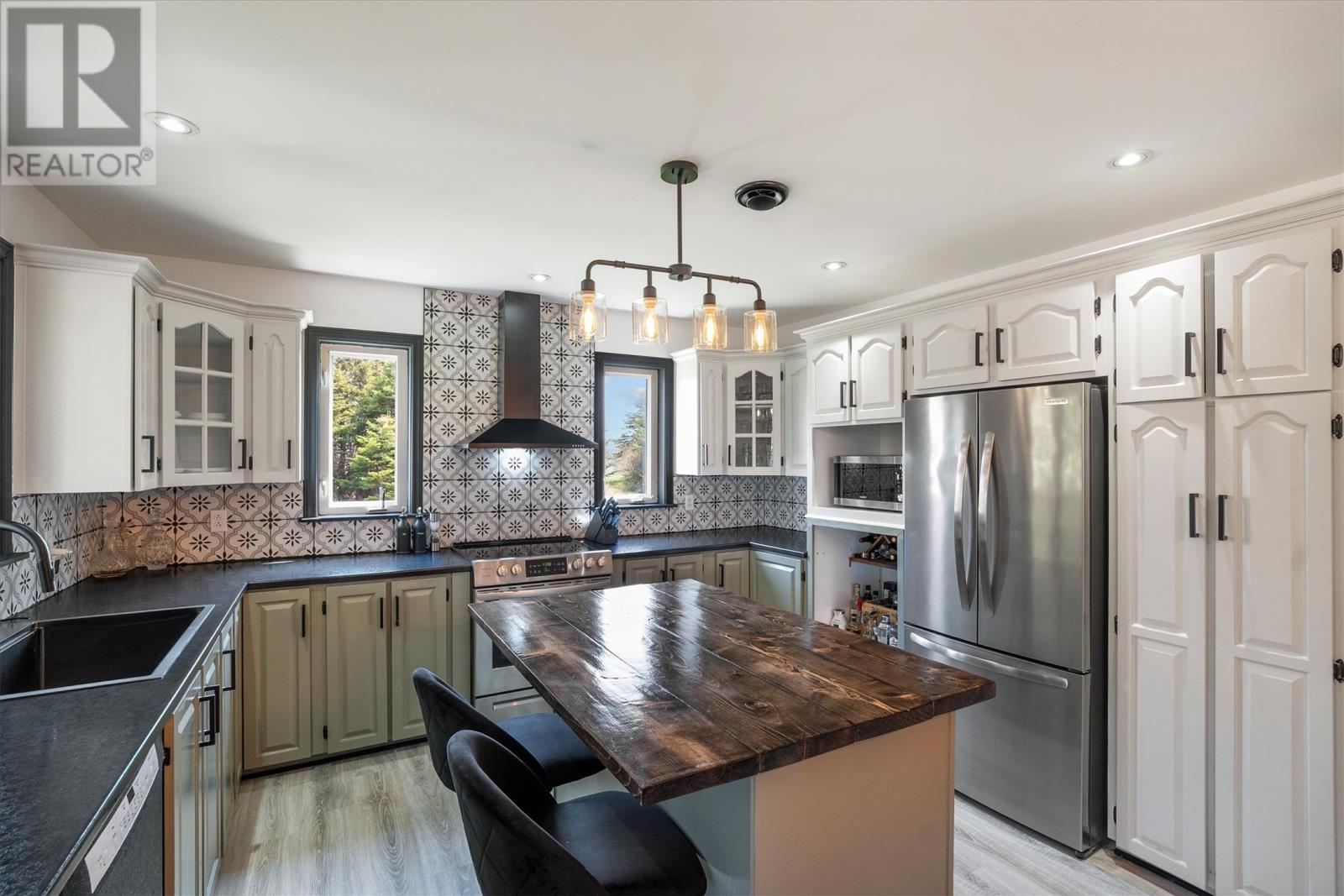 40 Whiteway’s Pond Road