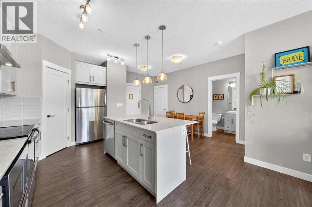 310, 10 Walgrove  SE
