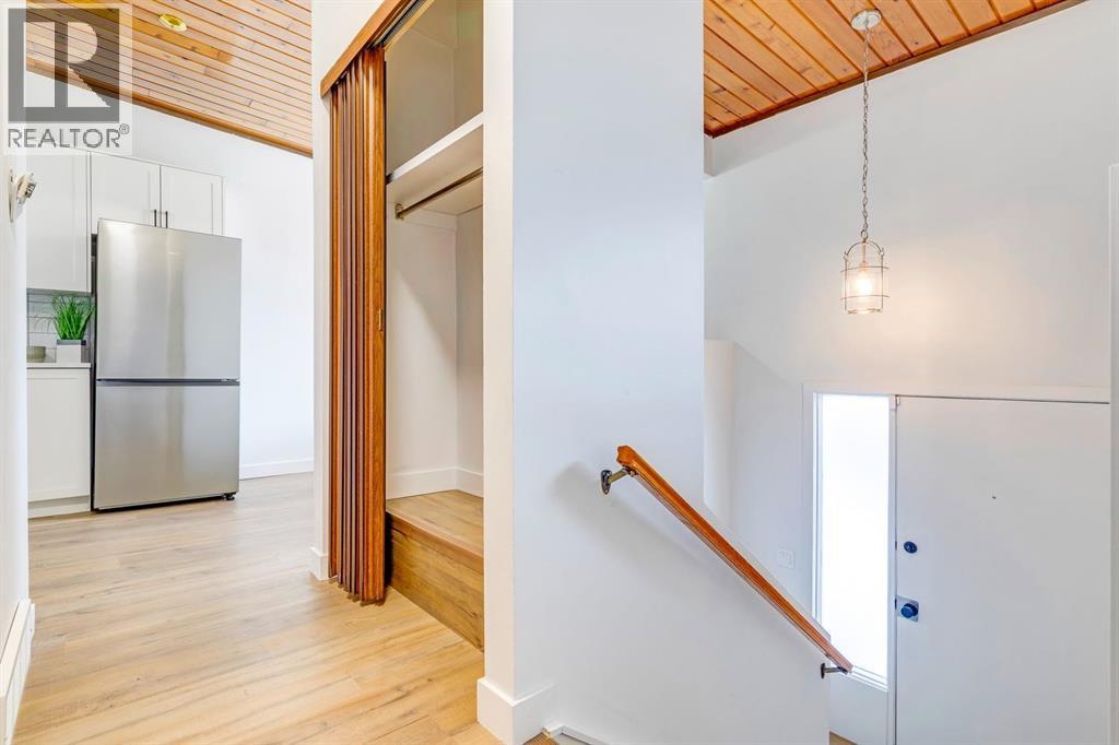 F, 1415 44 Street SE