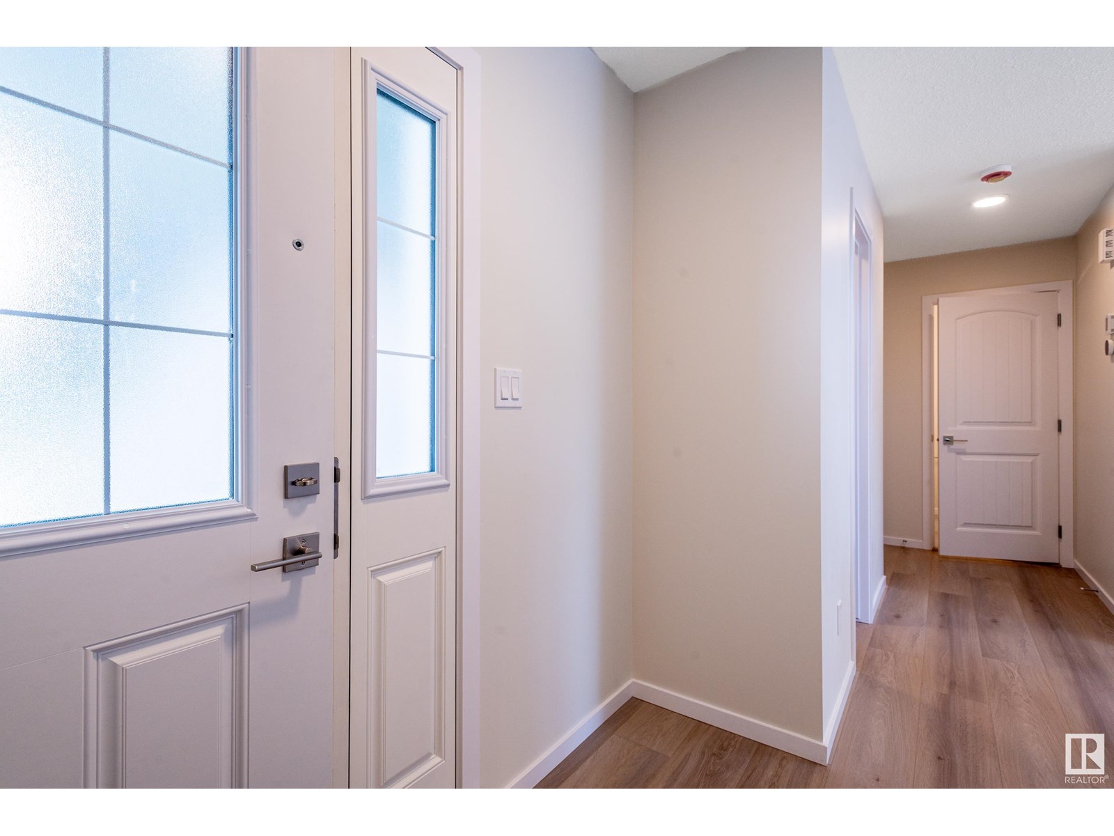 4523 126 AV NW