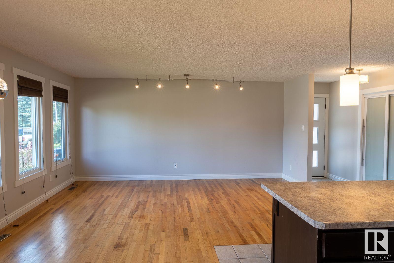 9216 82 ST