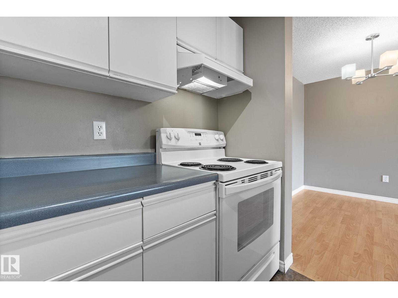 #304 2508 50 ST NW