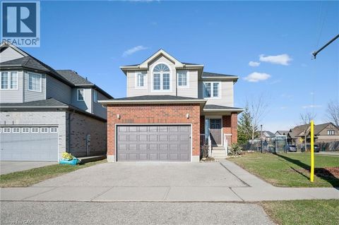 649 DOON SOUTH Drive Kitchener ON N2P2X5