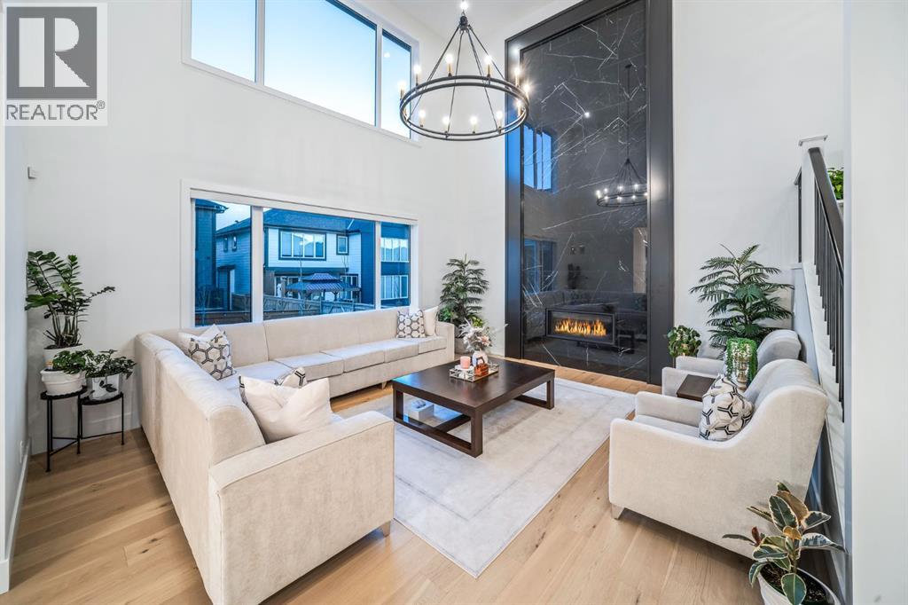 103 Aspen Summit Close SW