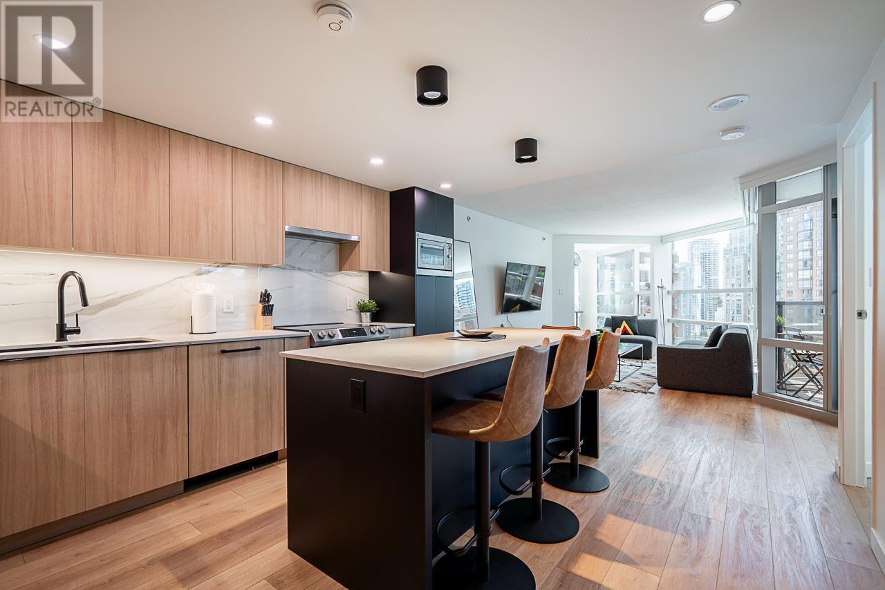 1201 1050 BURRARD STREET