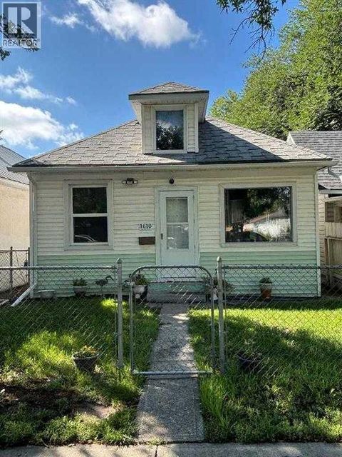 1610 3 Avenue Lethbridge AB T1H0J8