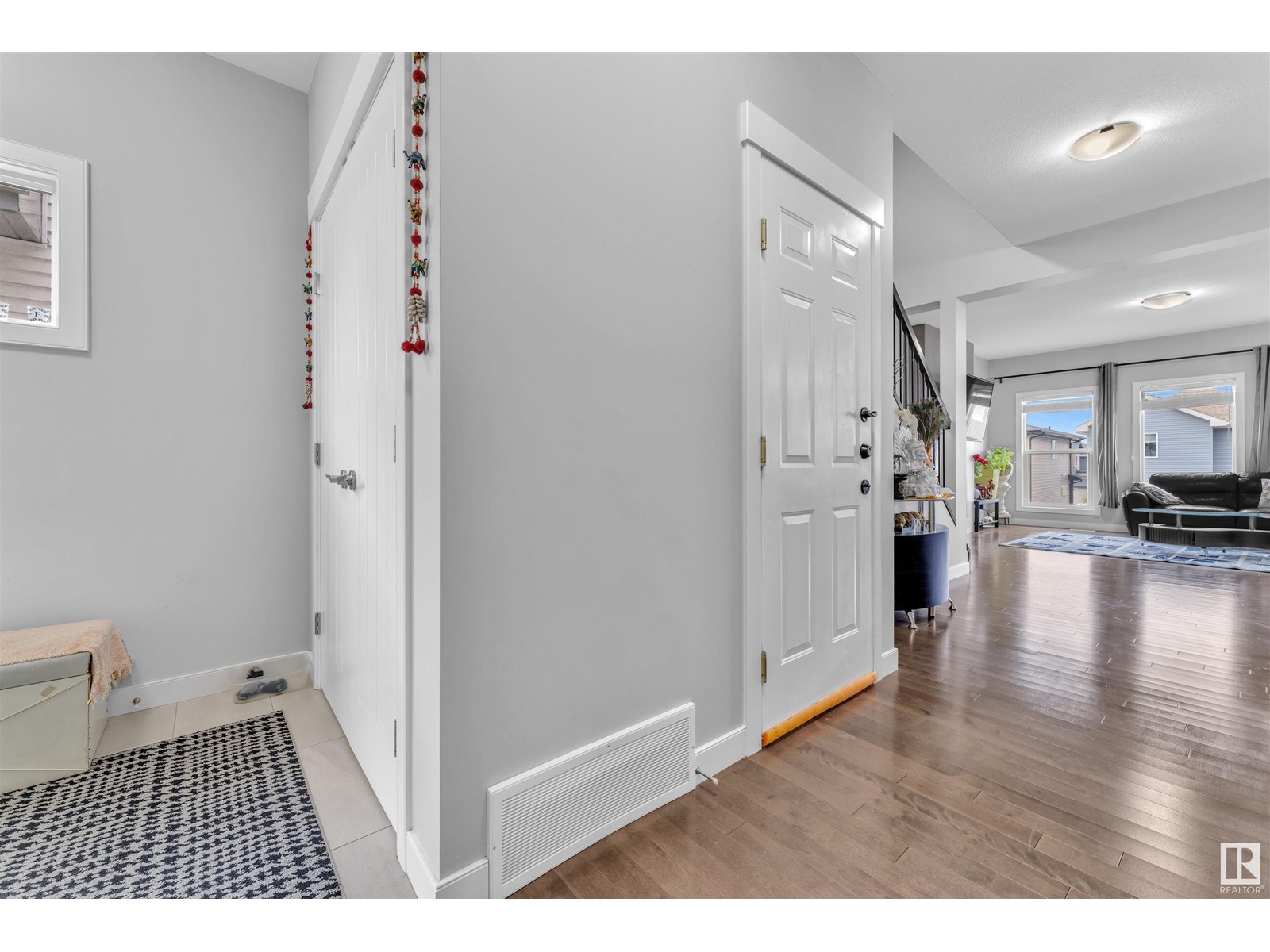 4104 6 AV SW