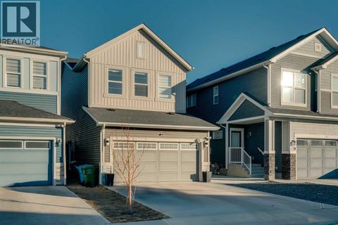 172 Carringsby Avenue NW Calgary AB T3P1S1