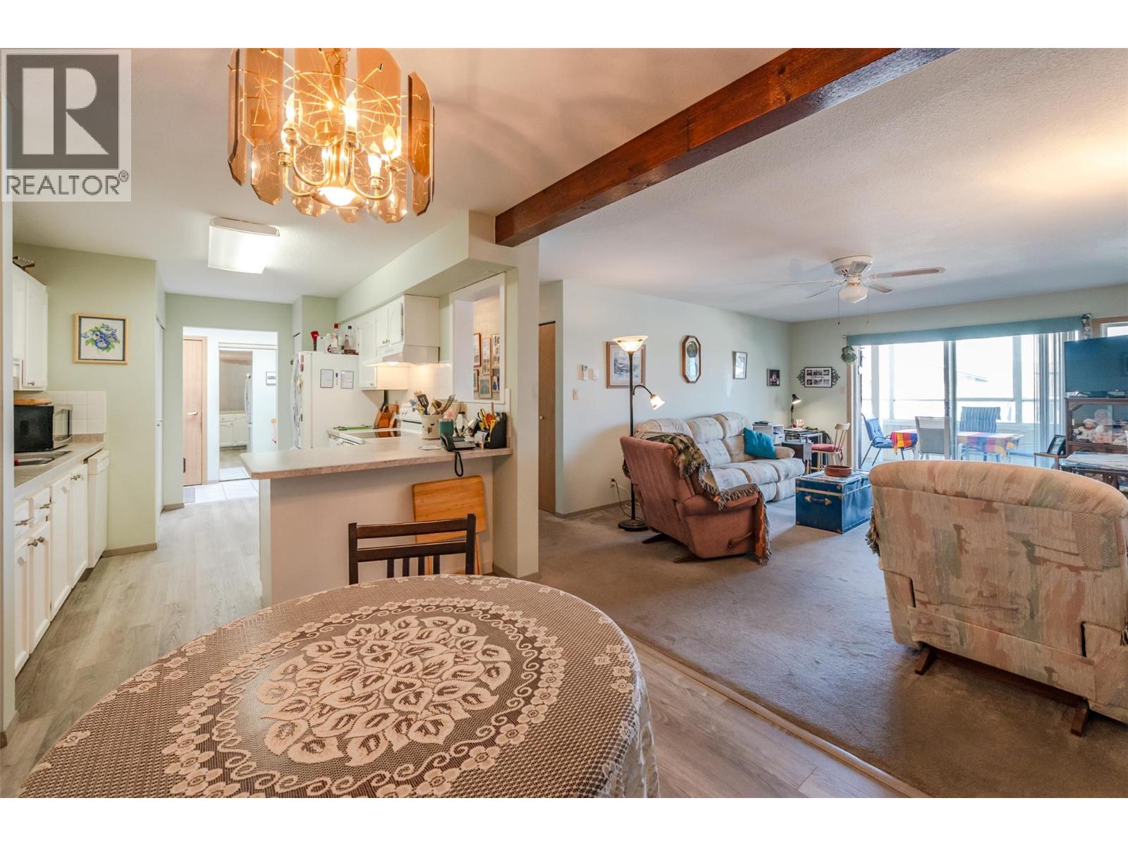 195 Warren Avenue W Unit# 406