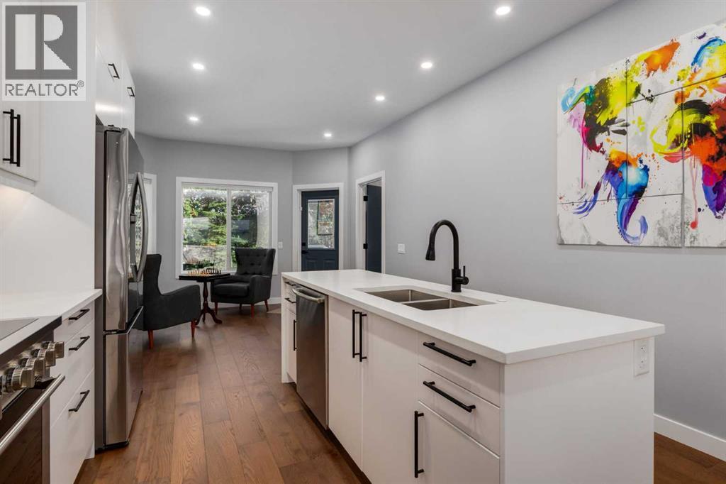 3223 Signal Hill Drive SW