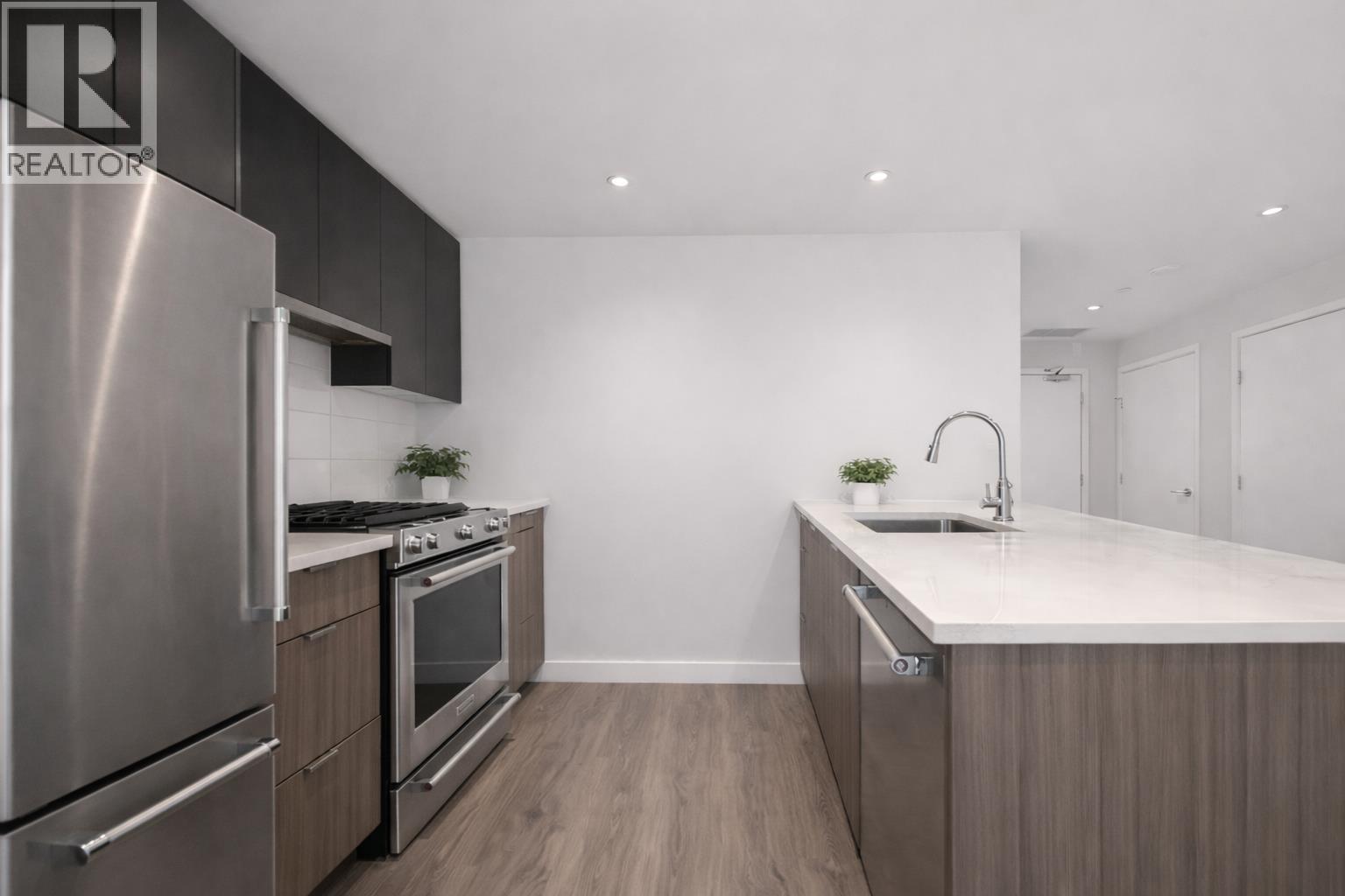 506 3430 E KENT AVENUE SOUTH