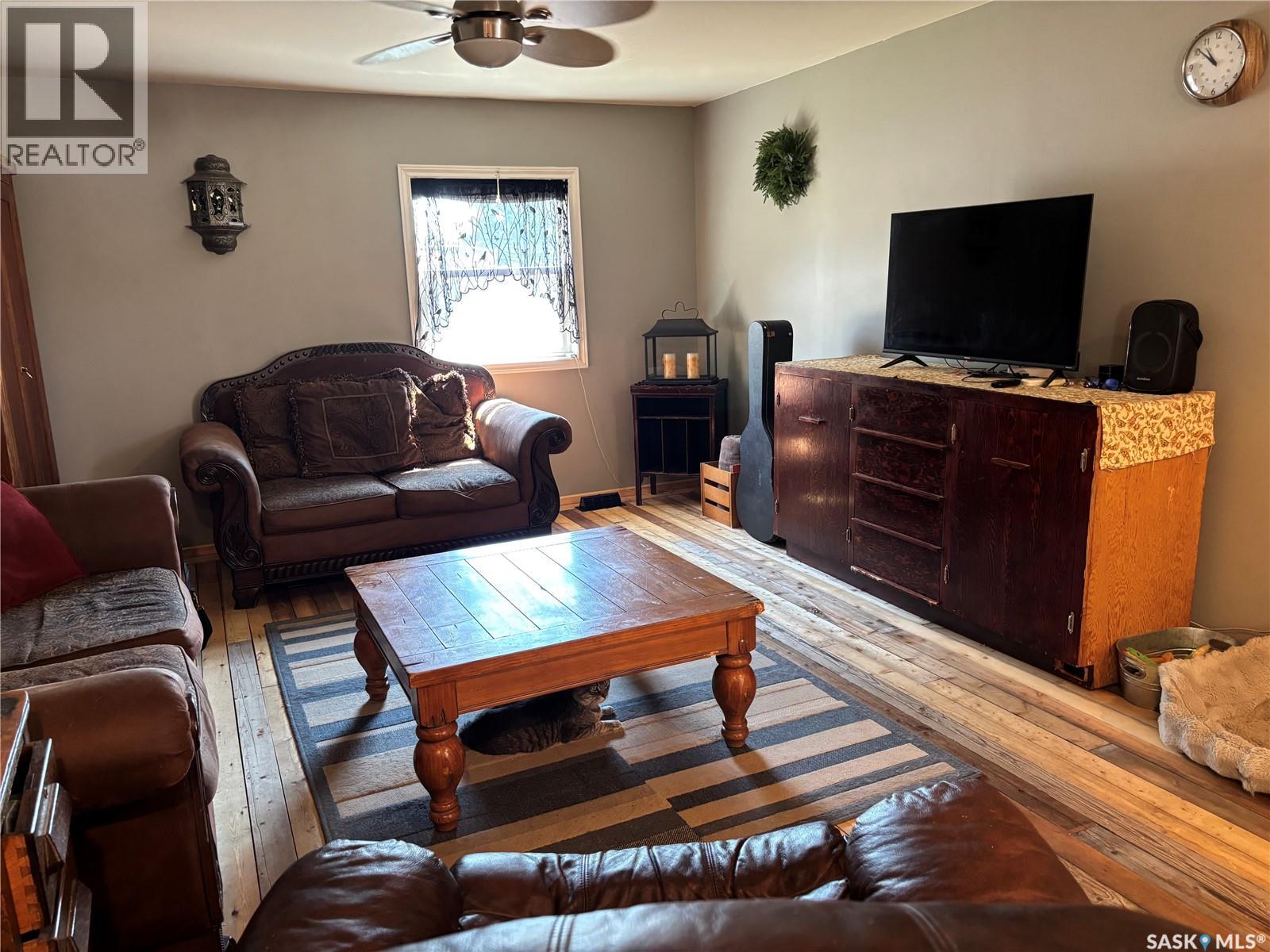 C2 1455 9th AVENUE NE