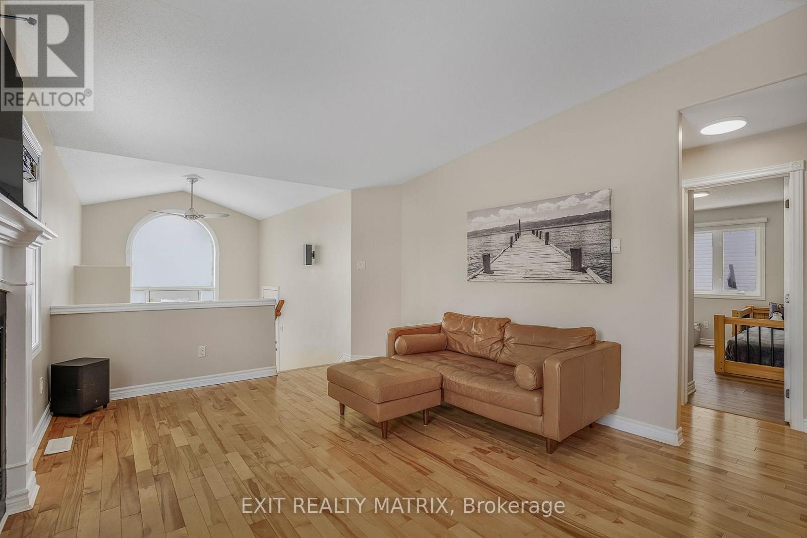 403 CENTENAIRE STREET