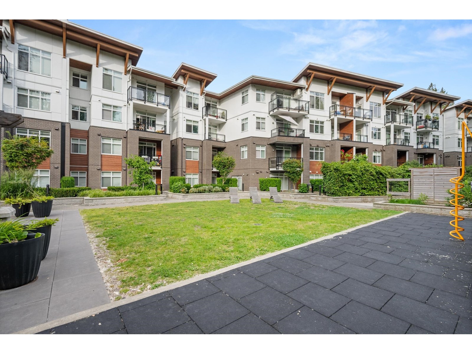 424 5415 BRYDON CRESCENT