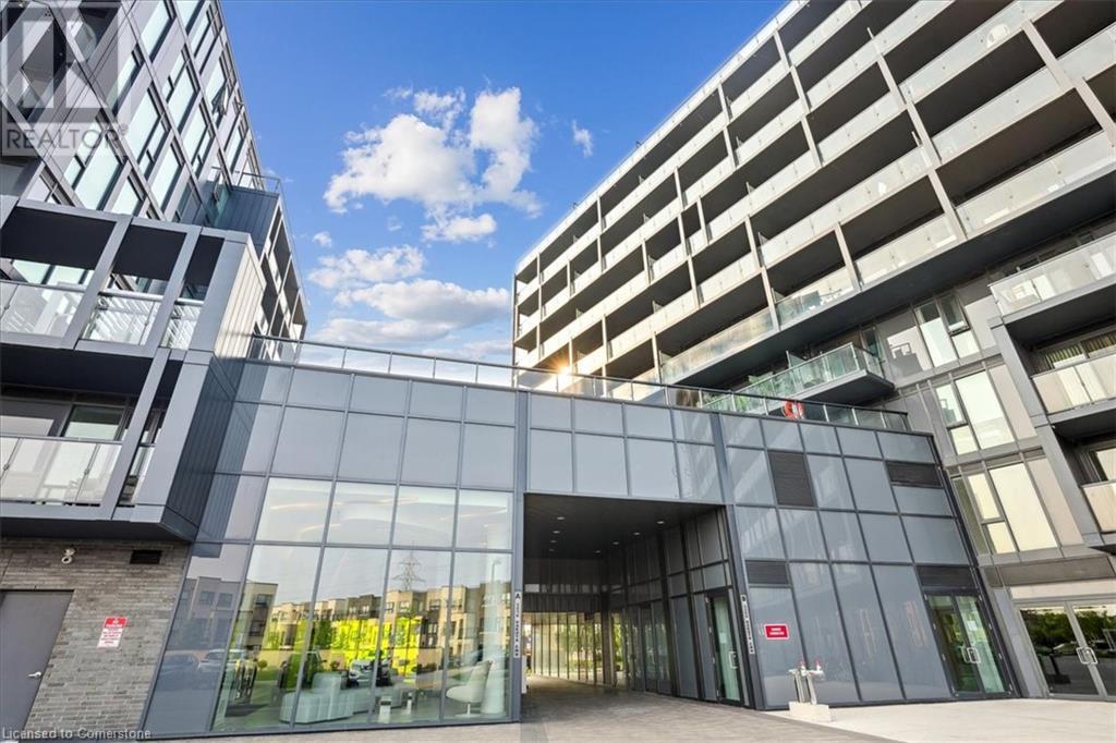 3200 DAKOTA Common Unit# B817