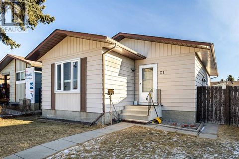 24 Bedford Road NE Calgary AB T3K2K8