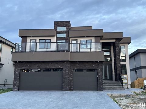 4715 WOOLSEY COMMON SW Edmonton AB T6W2E2