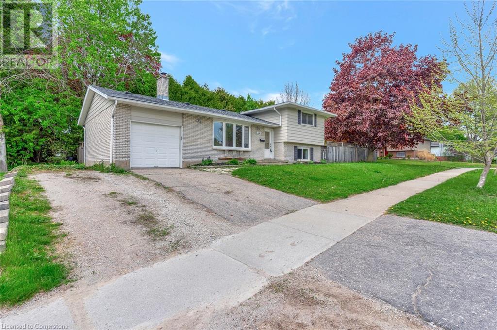 186 CEDARBRAE Avenue