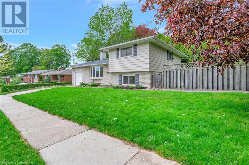 186 CEDARBRAE Avenue