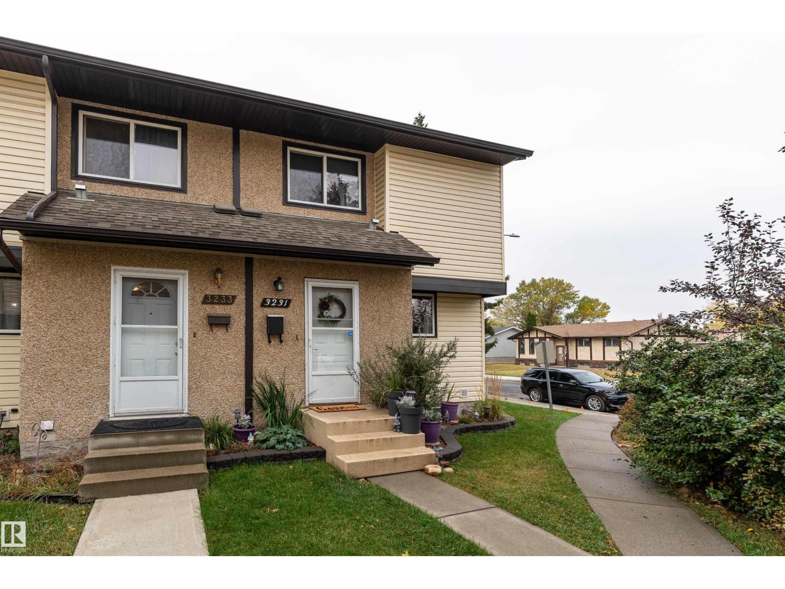 3231 142 AV NW