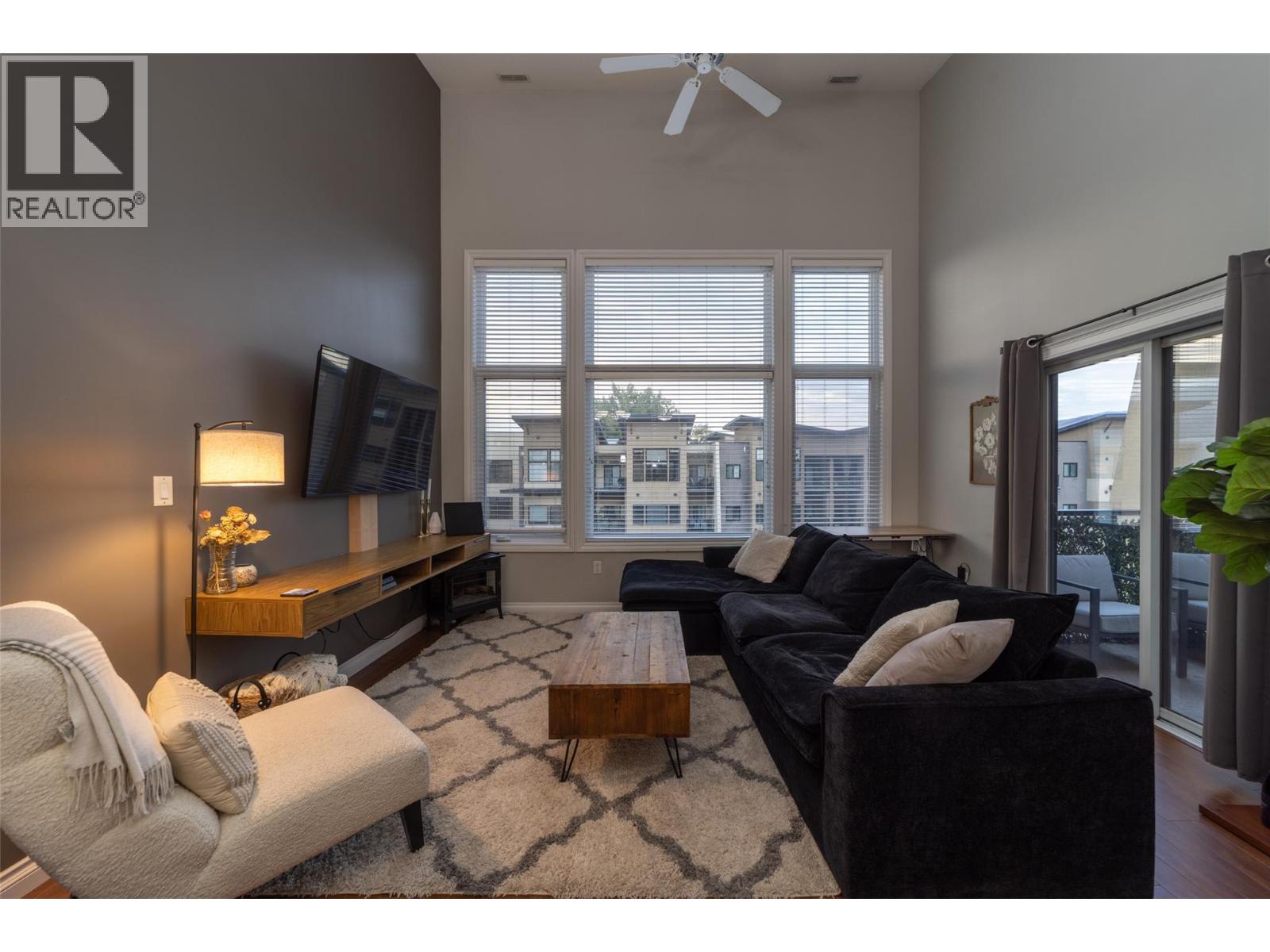 3313 Wilson Street Unit# 404