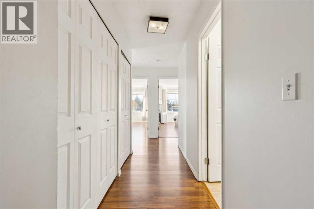 215, 335 Garry Crescent NE