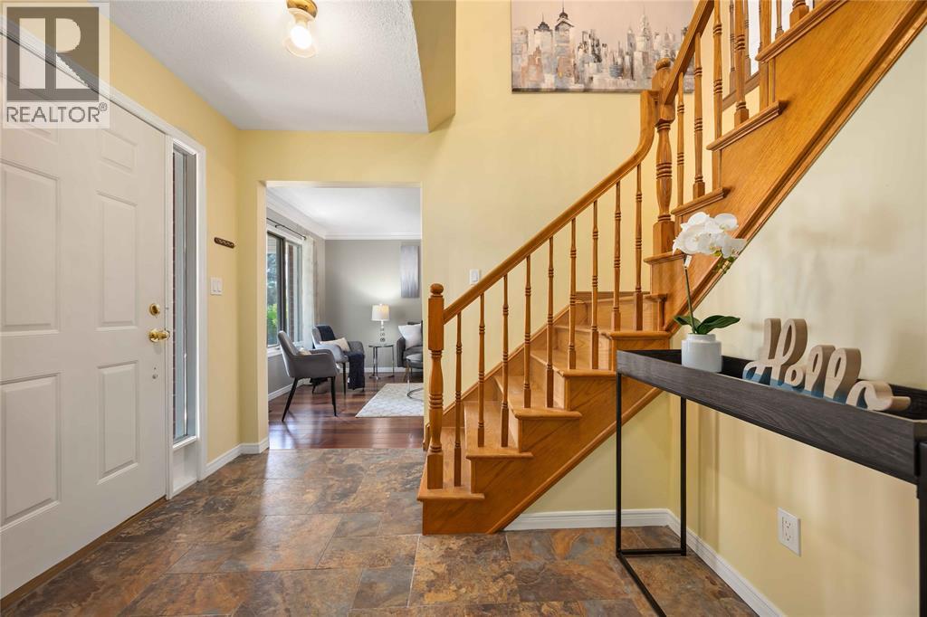 454 ST. LAWRENCE COURT