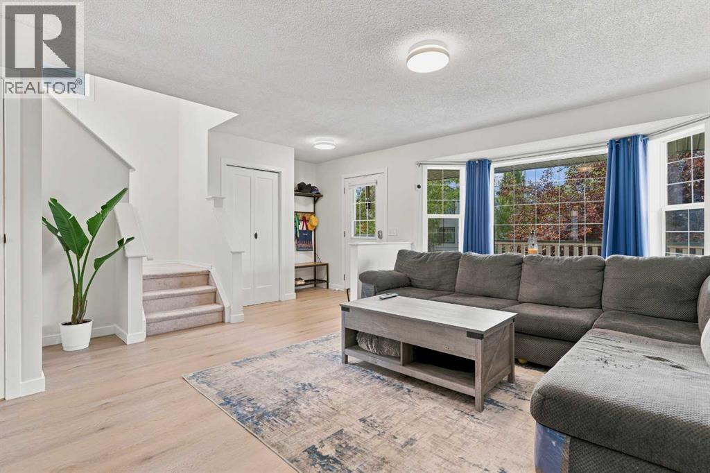 61 Mt Aberdeen Circle SE