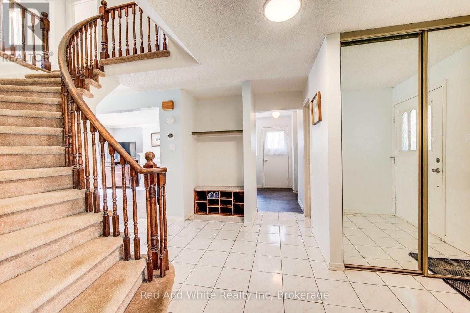 13 GATEVIEW DRIVE