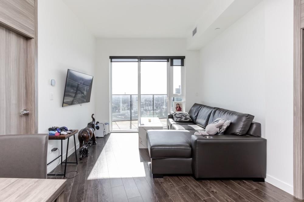 4106 9887 WHALLEY BOULEVARD