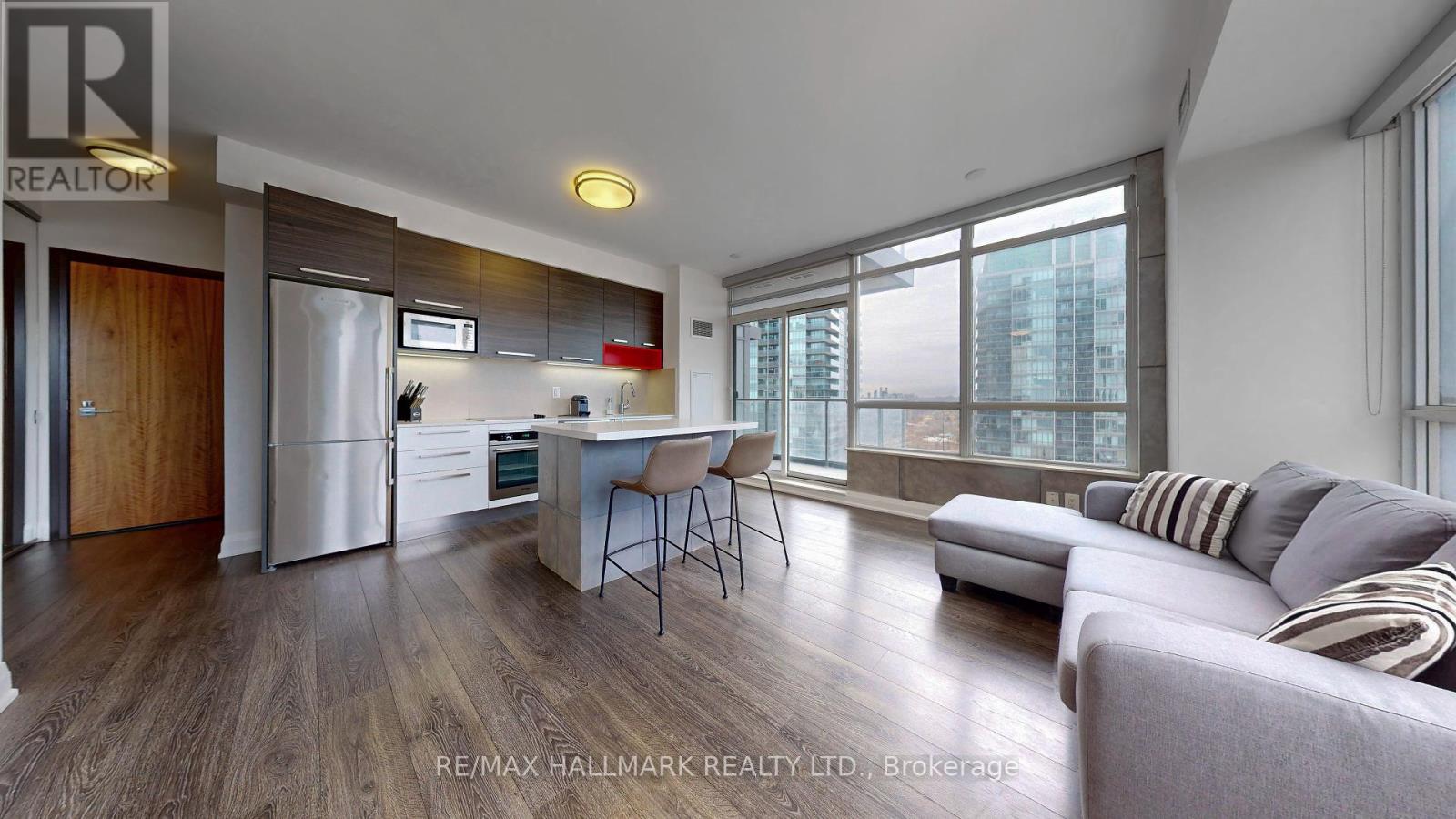 1909 - 36 PARK LAWN ROAD