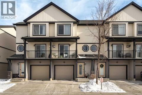 381 Copperpond Landing SE Calgary AB T2Z1G6