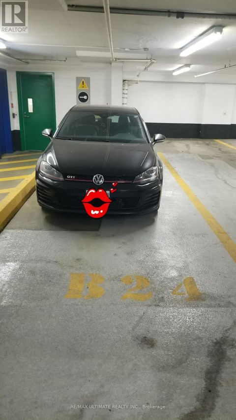 PARKING B24 - 393 KING STREET W Toronto (Waterfront Communities) ON M5V3G8